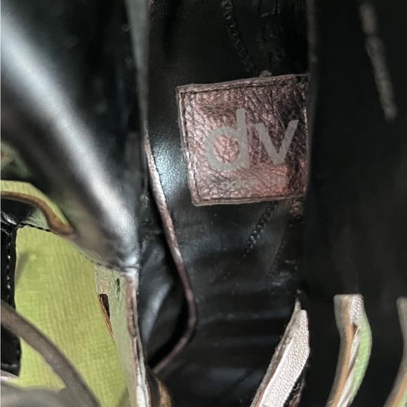 DV by Dolce Vita Metallic Pewter Lace-Up Heeled Boots-8M pre-loved excellent! - Picture 7 of 13